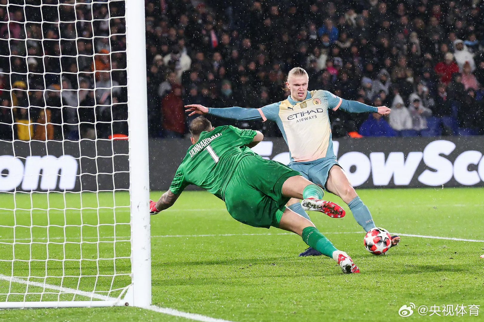 曼城步入欧冠强强对话，勇往直前