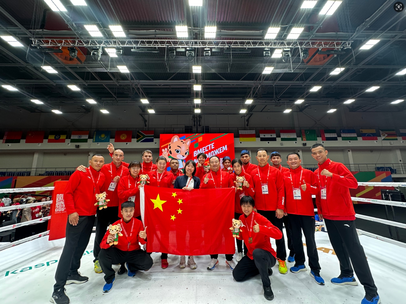 包含拳击队备战亚运会，选手状态走向佳端瞄准金牌的词条