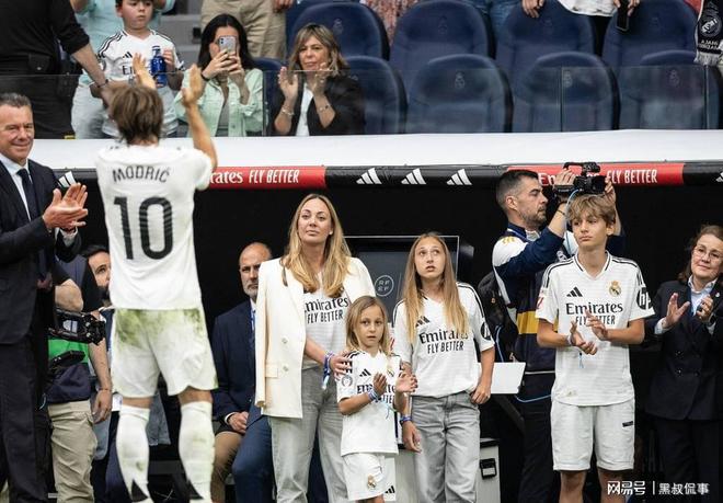 包含莫德里奇今日表现抢眼,姆巴佩整场无解,教练赛后亲自拥抱的词条 包含莫德里奇今日表现抢眼,姆巴佩整场无解,教练赛后亲自拥抱的词条